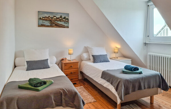 Vakantiehuis - Saint-Martin-des-Champs , Frankrijk - FBF787 605