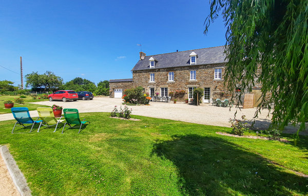 Apartman - Roz-Landrieux , Francuska - FBI097 101