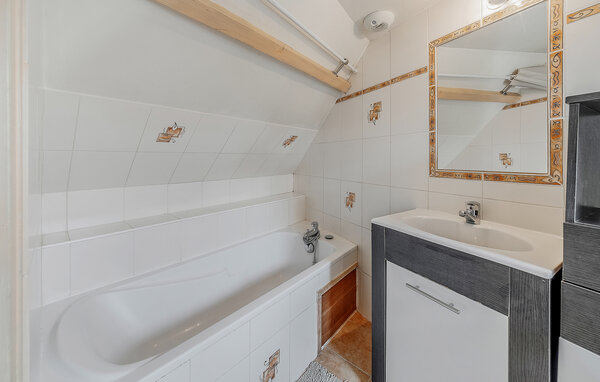 Location de vacances - Mont-Dol , France - FBI174 701