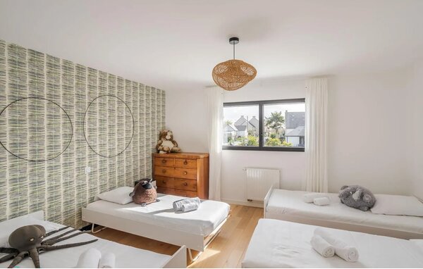 Holiday Home - Dinard , France - FBI200 606