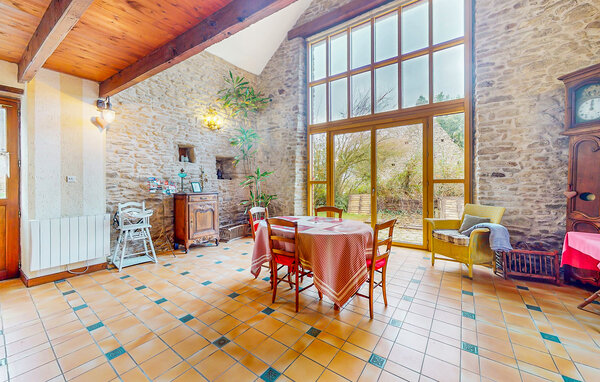 Location de vacances - Saint Lyphard , France - FBL093 302