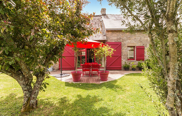 Location de vacances - Saint Lyphard , France - FBL093 102