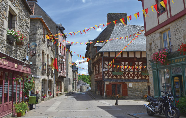 Vakantiehuis - Guehenno , Frankrijk - FBM126 901