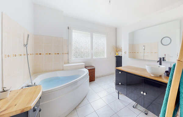 Holiday Home - Lanvaudan , France - FBM285 701