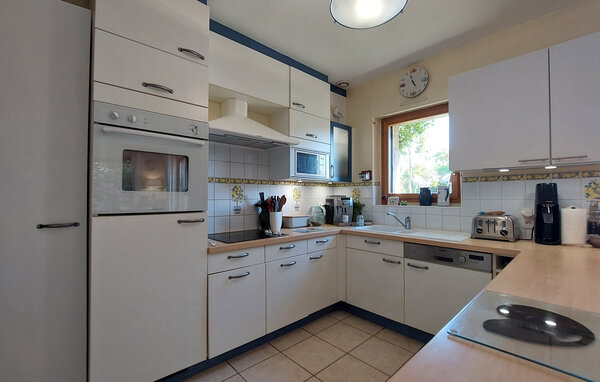 Holiday Home - Saint-Gildas-de-Rhuys , France - FBM297 5