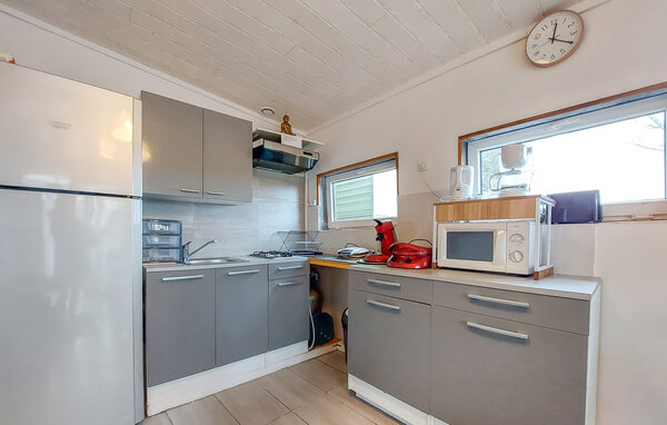 Location de vacances - Saint-Caradec-Trégomel , France - FBM322 401
