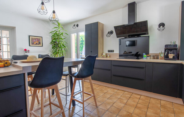 Location de vacances - Saint Cezaire , France - FCA918 401