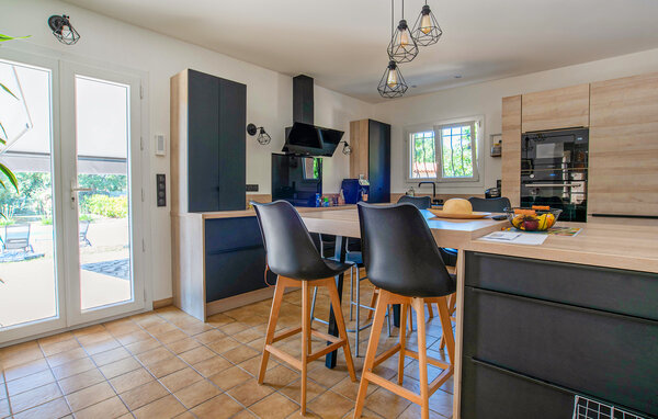 Location de vacances - Saint Cezaire , France - FCA918 402