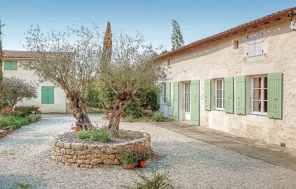 Ferienhaus - Rioux , Frankreich - FCH049 1
