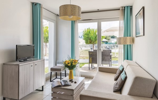 Apartment - Saint-Palais-sur-Mer , France - FCH198 301
