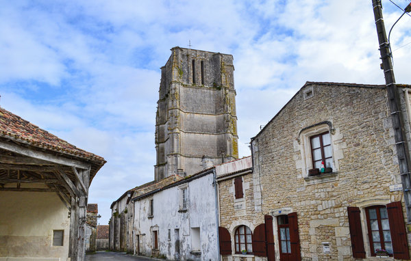 Vakantiehuis - Saint-Jean-d'Angle , Frankrijk - FCH214 1