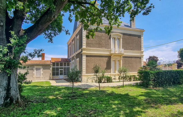 Location de vacances - Étaules , France - FCH308 83