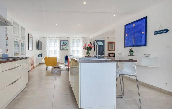 Holiday Home - Marennes Oléron , France - FCH317 401