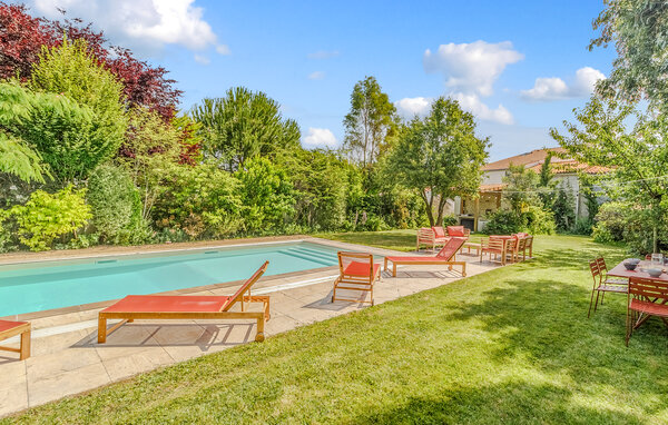 Holiday Home - Saint Pierre la Noue , France - FCH323 703