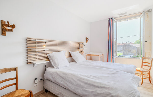 Holiday Home - Saint Pierre la Noue , France - FCH323 601