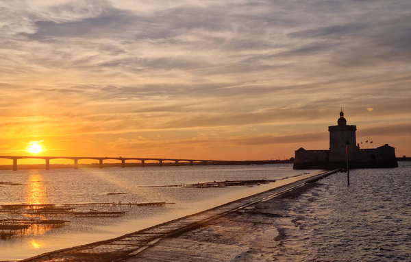 Holiday Home - Médis , France - FCH350 903