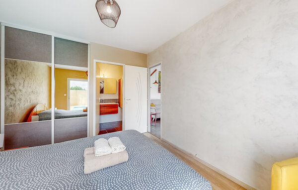 Holiday Home - Saint-Georges-de-Didonne , France - FCH384 604