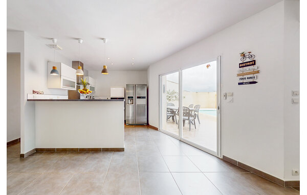 Holiday Home - Saint-Georges-de-Didonne , France - FCH384 402