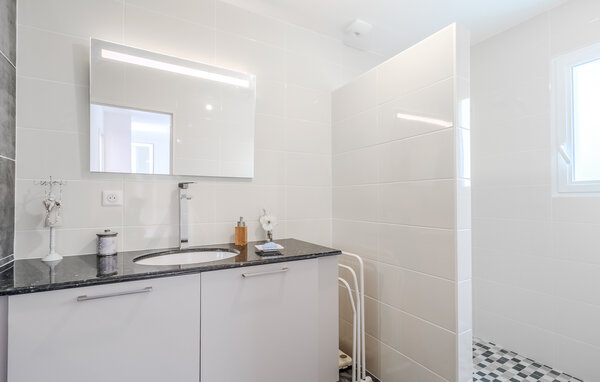 Holiday Home - Marennes d'Oléron , France - FCH391 701