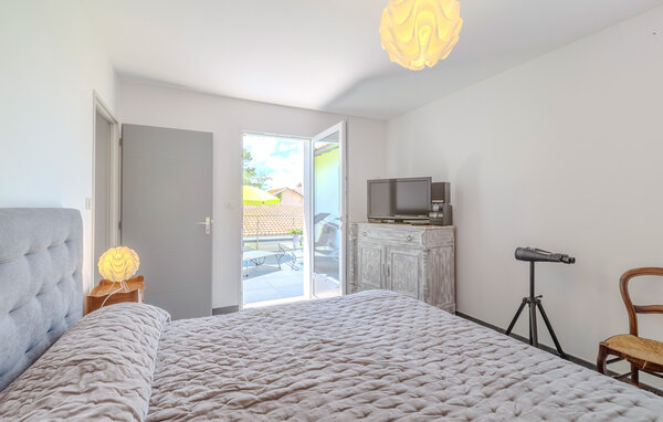 Holiday Home - Marennes d'Oléron , France - FCH391 606