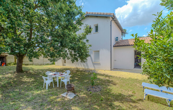 Holiday Home - Marennes d'Oléron , France - FCH391 102