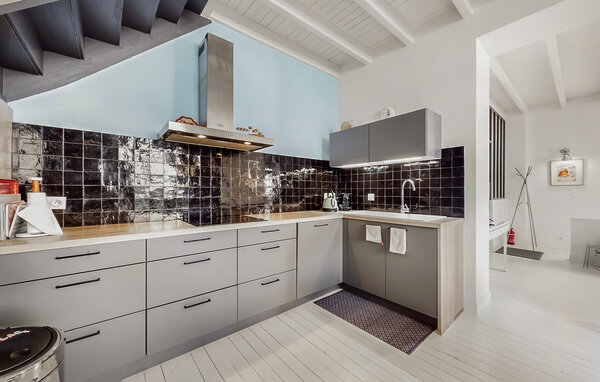 Holiday Home - Saint-Georges-de-Didonne , France - FCH422 402