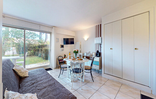 Apartment - Saint-Georges-de-Didonne , France - FCH424 3
