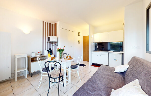 Apartment - Saint-Georges-de-Didonne , France - FCH424 5