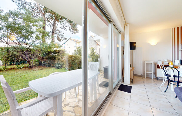 Apartment - Saint-Georges-de-Didonne , France - FCH424 301