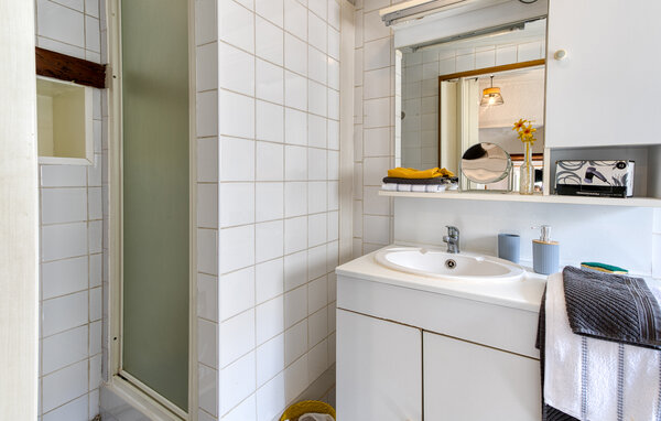 Holiday Home - Saint-Jean-d'Angély , France - FCH434 701