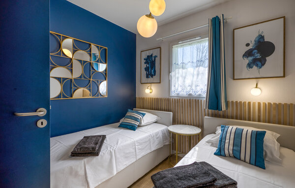 Holiday Home - Ile d'Oléron , France - FCH467 602