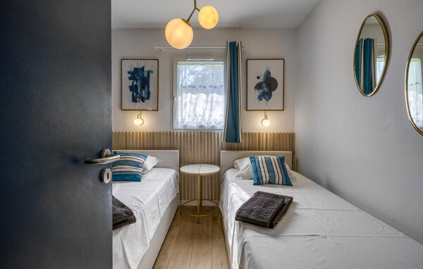 Holiday Home - Ile d'Oléron , France - FCH467 603