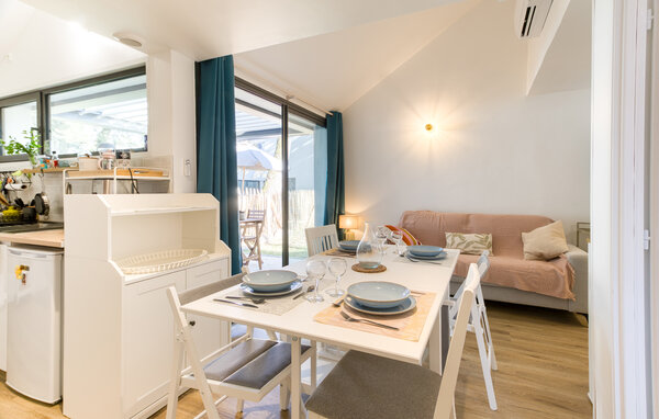 Holiday Home - Meschers-sur-Gironde , France - FCH493 301