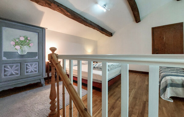 Holiday Home - La-Gripperie-Saint-Symphorien , France - FCH504 601