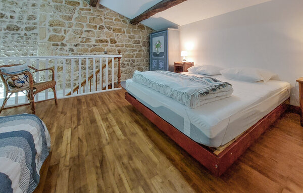 Holiday Home - La-Gripperie-Saint-Symphorien , France - FCH504 3