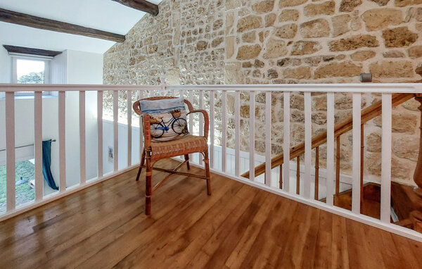 Holiday Home - La-Gripperie-Saint-Symphorien , France - FCH504 604