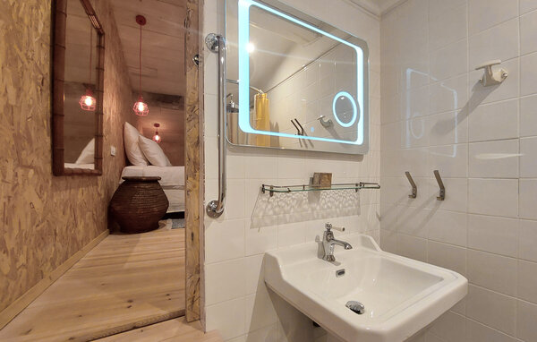 Holiday Home - Les Gonds , France - FCH615 704
