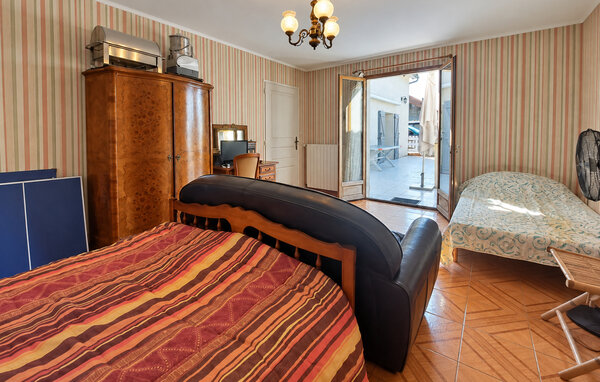 Domy wakacyjne - Saint-Sorlin-de-Conac , Francja - FCH619 604
