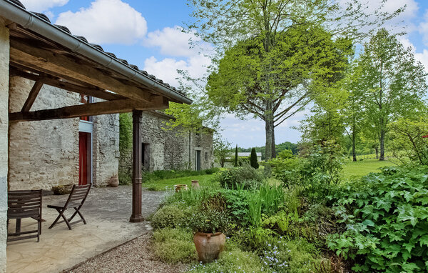 Vakantiehuis - Lussac , Frankrijk - FCS019 106