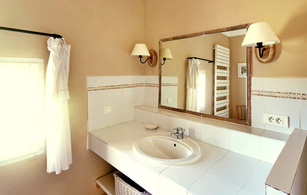 Location de vacances - Robion , France - FCS056 703