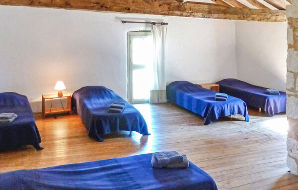 Location de vacances - Saint Georges De Montclard , France - FCS111 607