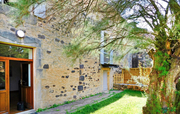 Location de vacances - Mazeyrolles , France - FCS146 110