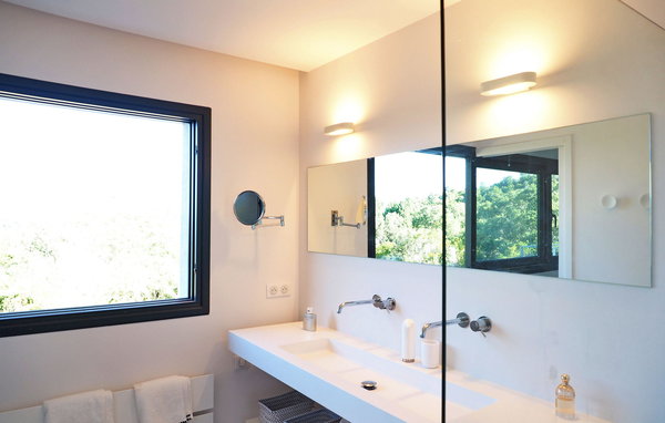 Location de vacances - Ste Lucie De Porto Vecchio , France - FCS176 702
