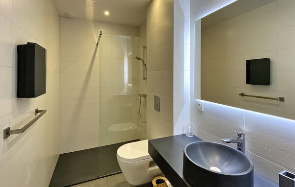 Location de vacances - Appart luxe avec jacuzzi , France - FCS214 701