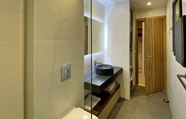 Location de vacances - Appart luxe avec jacuzzi , France - FCS214 702