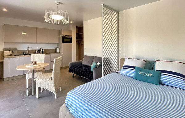 Location de vacances - Appart luxe avec jacuzzi , France - FCS214 603
