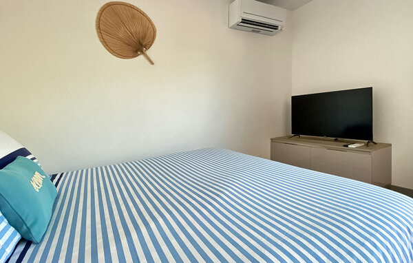 Location de vacances - Appart luxe avec jacuzzi , France - FCS214 604