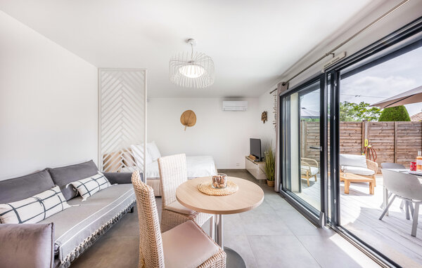 Location de vacances - Appart luxe avec jacuzzi , France - FCS214 301