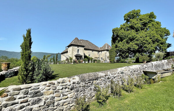 Location de vacances - Vallières , France - FCS245 81