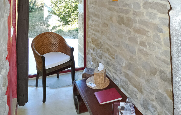 Location de vacances - Saint Jean De Maruejols , France - FCS270 302